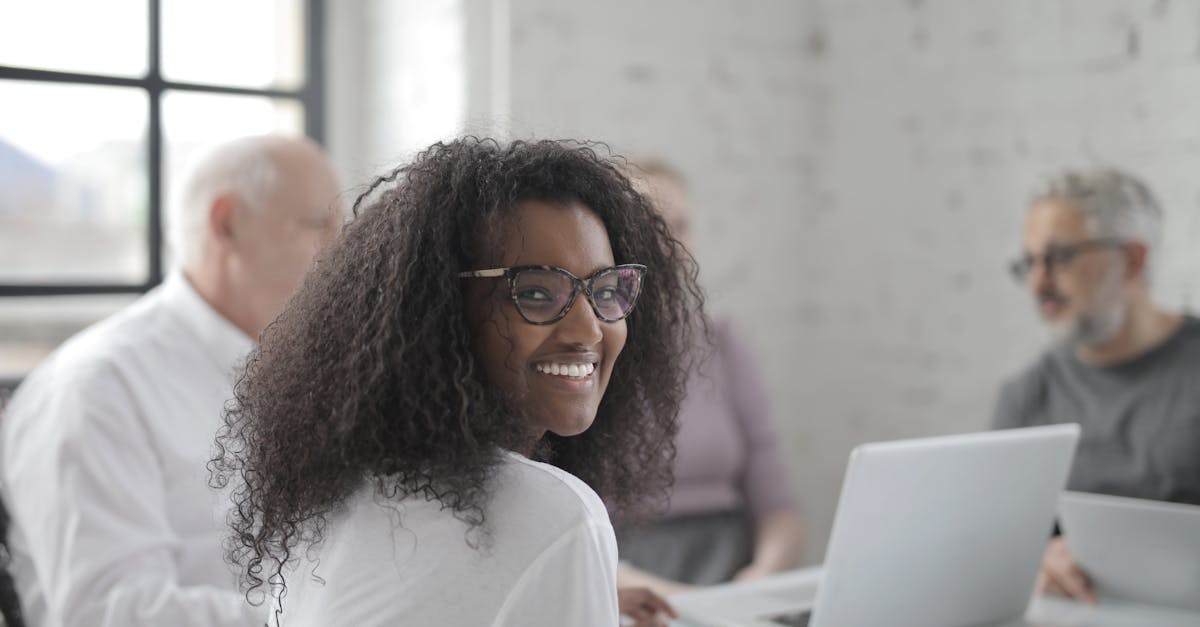 实名手机卡买卖：流量卡的风险管理和合规遵循介绍