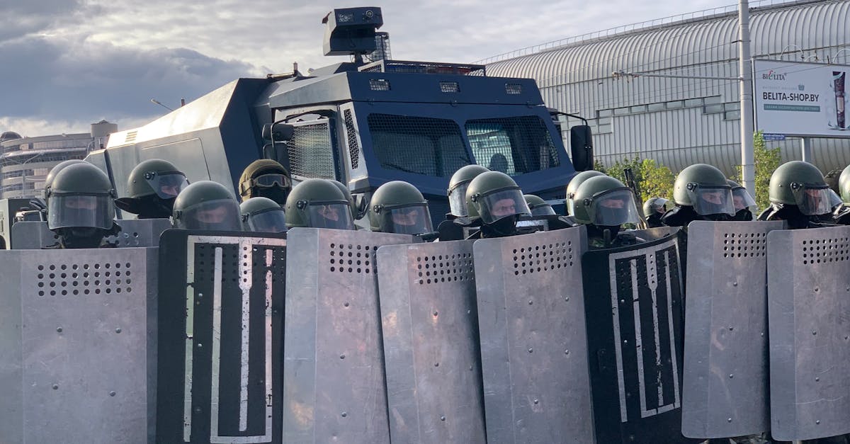 摩域体育，注册|如何在社交媒体上建立客户数据库