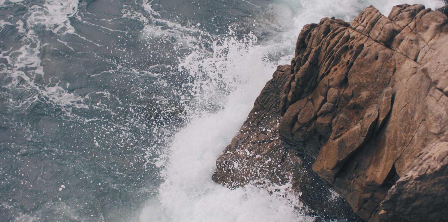 香烟对社会的影响：从健康，经济和文化角度跨越时空的考察