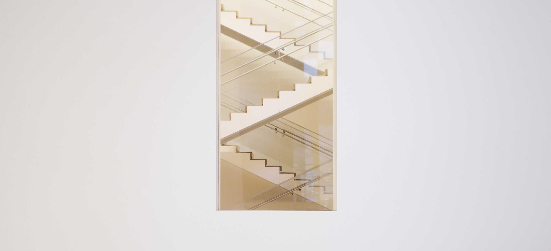 用友通信实名账号:海外流量卡购买攻略:从选购到使用全方位解析